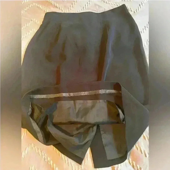 Ann Taylor Knee Length Classic Black Pencil Skirt-Fully lined Women's Size 10 - Picture 6 of 6